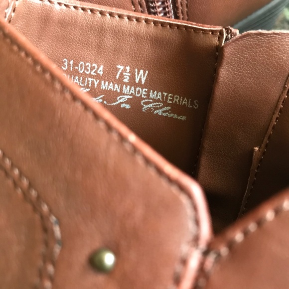 Easy Street Peep Toe Side Zip Brown Booties 7.5W - Picture 9 of 10